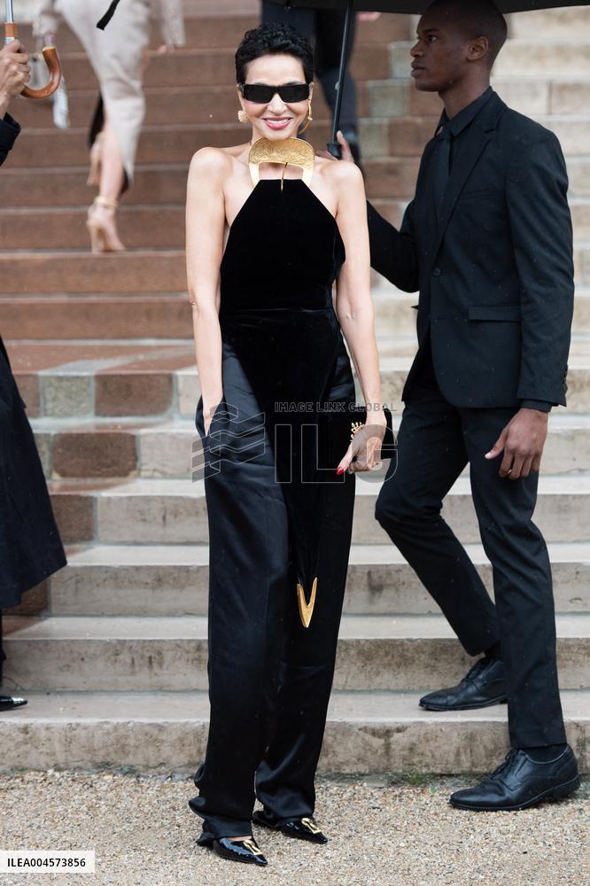 PFW Schiaparelli Arrivals AM