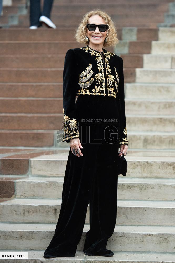 PFW Schiaparelli Arrivals AM