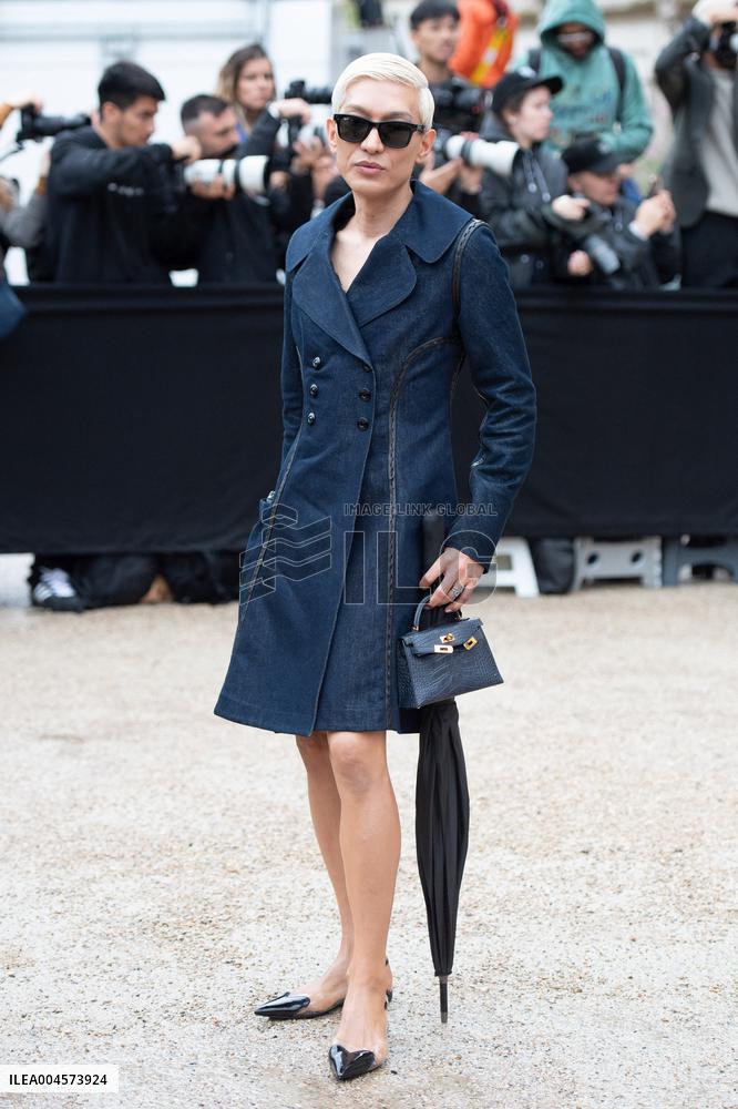 PFW Schiaparelli Arrivals AM