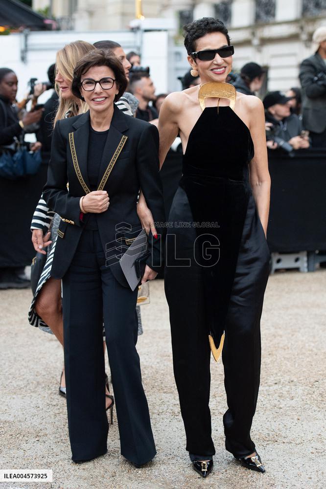 PFW Schiaparelli Arrivals AM