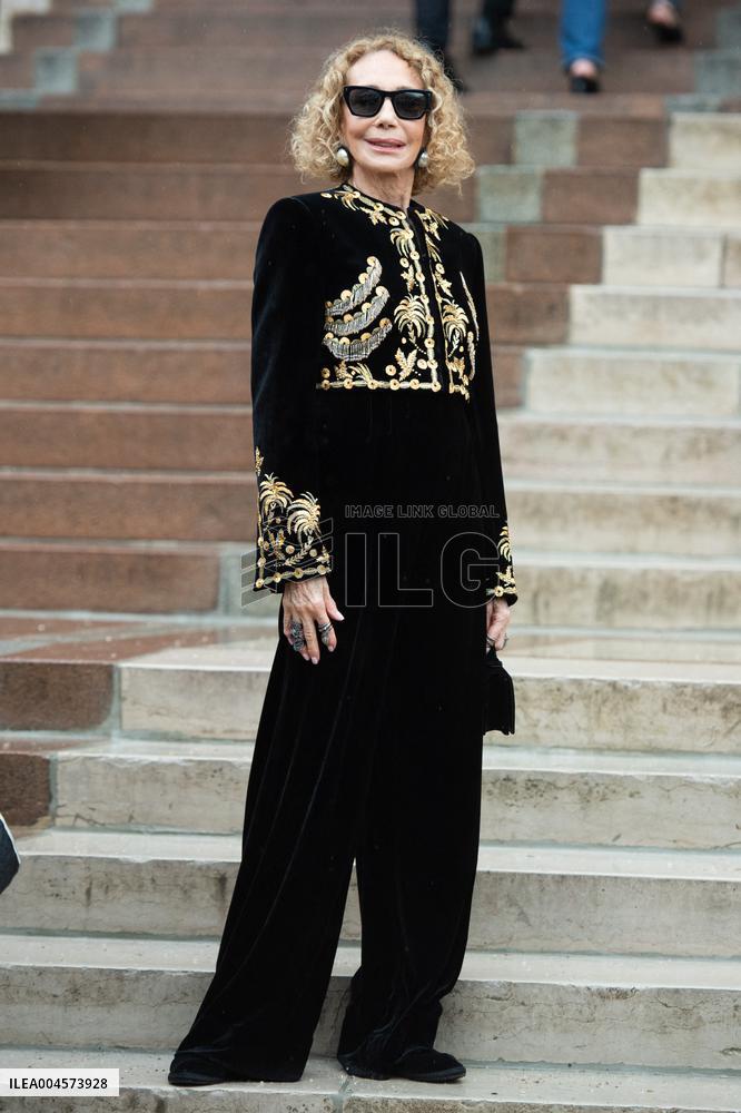 PFW Schiaparelli Arrivals AM