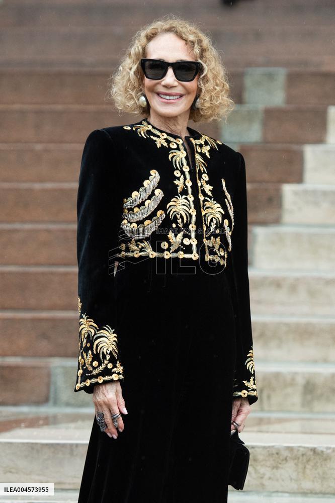 PFW Schiaparelli Arrivals AM