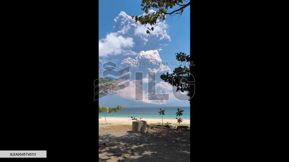 Indonesia: Mount Lewotobi Laki Laki Volcano Erupts, Causing Flight Cancellations