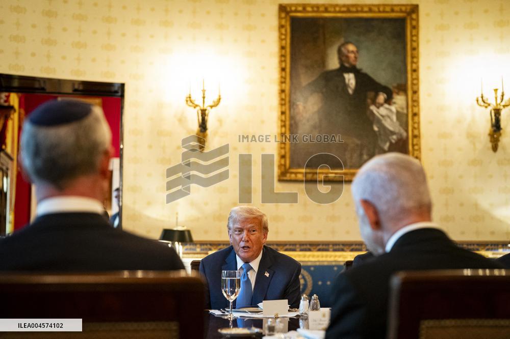 President Trump during a dinner with PM Netanyahu - DC