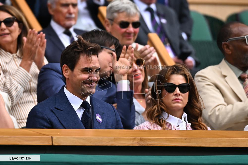 Wimbledon - Roger Federer In The Stands