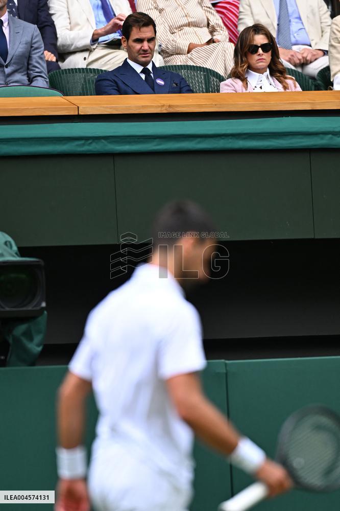 Wimbledon - Roger Federer In The Stands