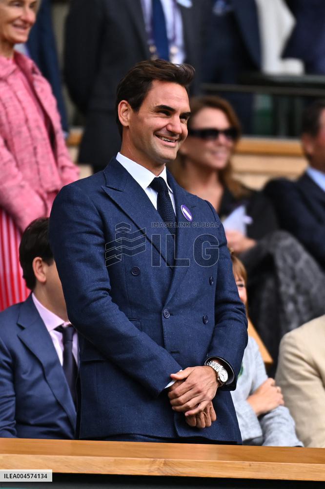 Wimbledon - Roger Federer In The Stands