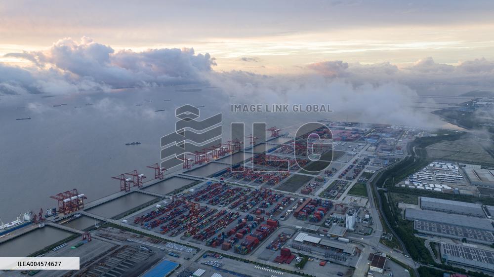 Severe Typhoon Danas