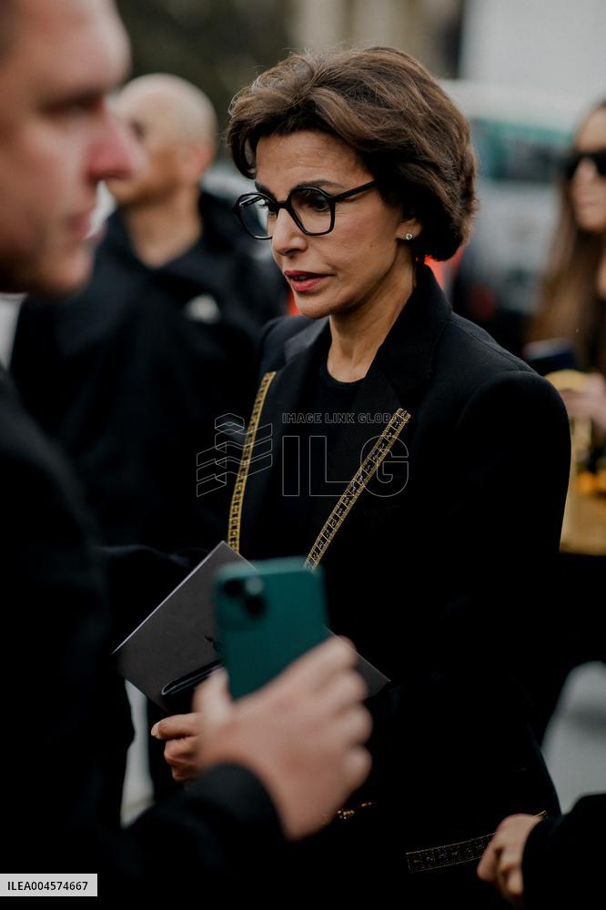 PFW - Schiaparelli Street Style