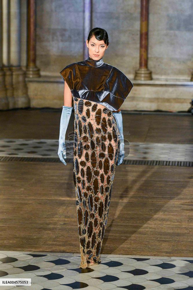 PFW - Lena Erziak Runway