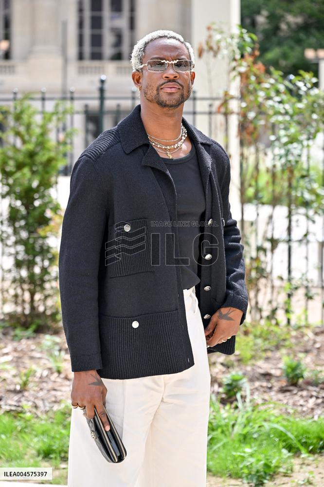 PFW Chanel Outside Arrivals