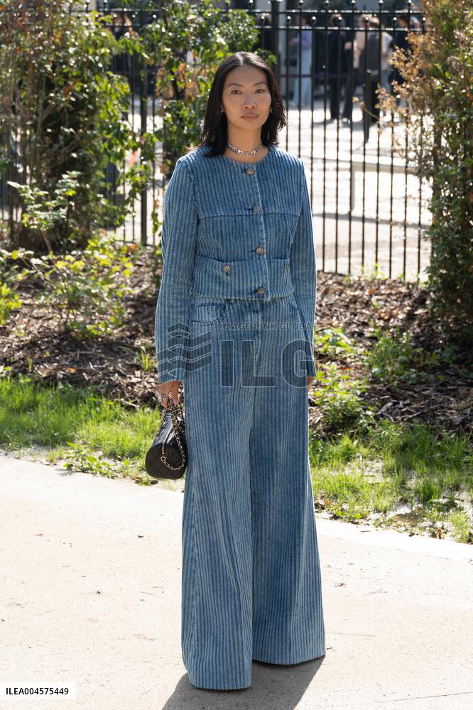 PFW Chanel Outside Arrivals NB