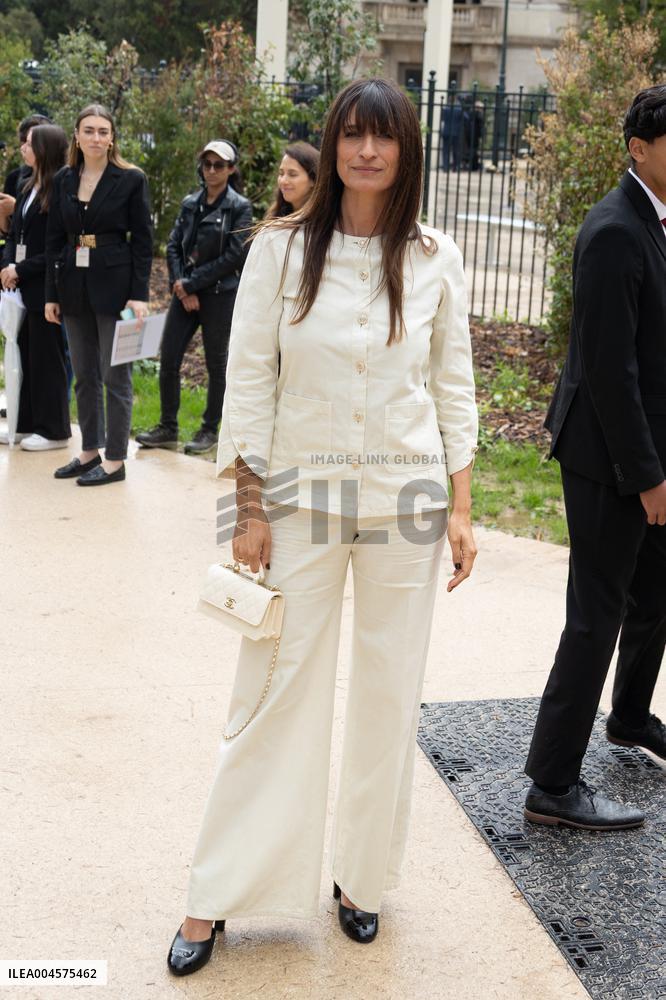 PFW Chanel Outside Arrivals NB