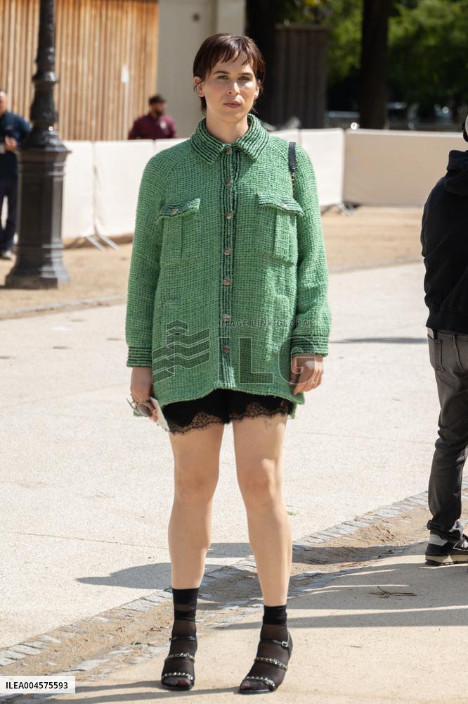 PFW Chanel Outside Arrivals NB