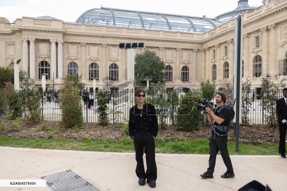 PFW Chanel Outside Arrivals NB