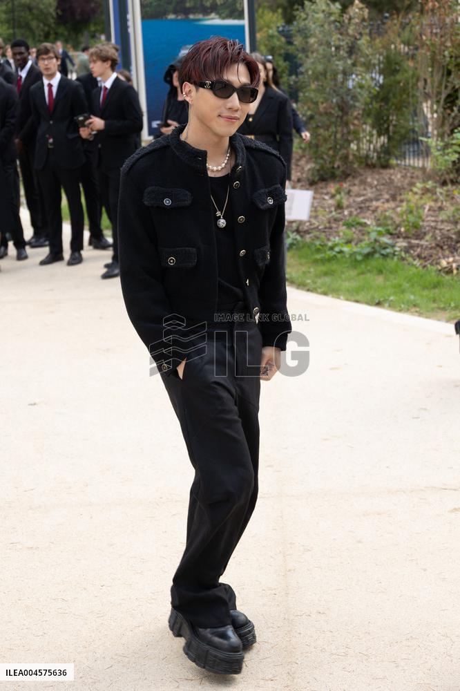 PFW Chanel Outside Arrivals NB