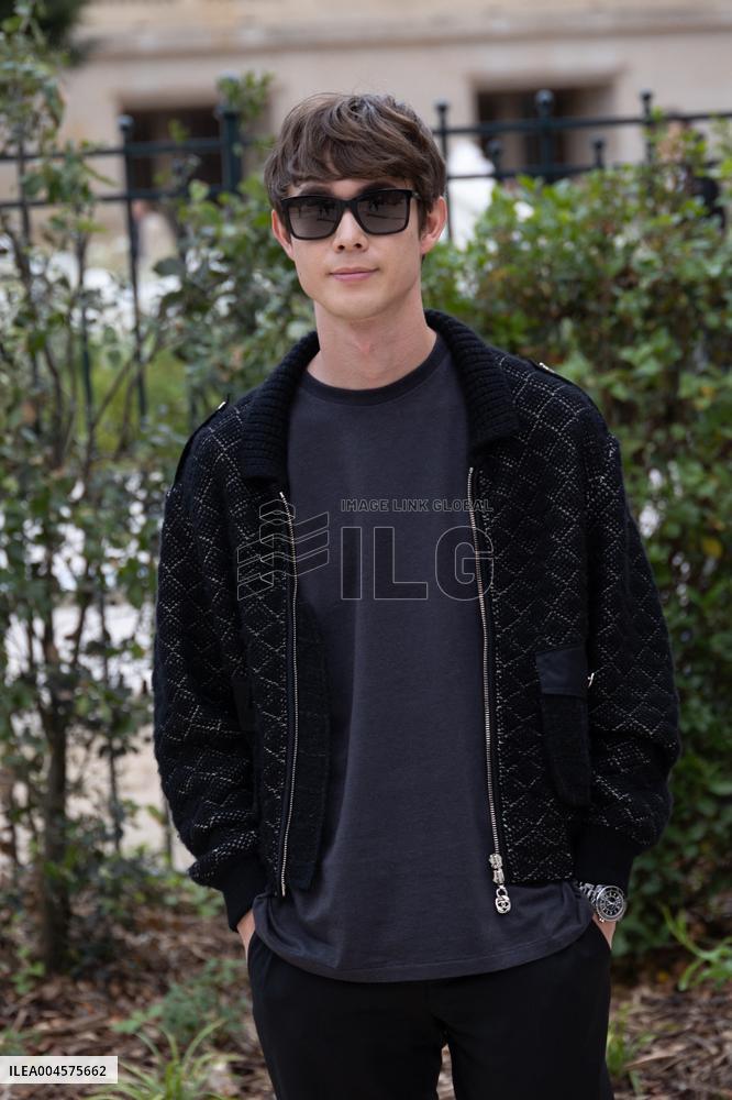 PFW Chanel Outside Arrivals NB