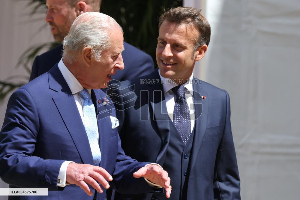 Emmanuel And Brigitte Macron Attend Welcoming Ceremony - Windsor