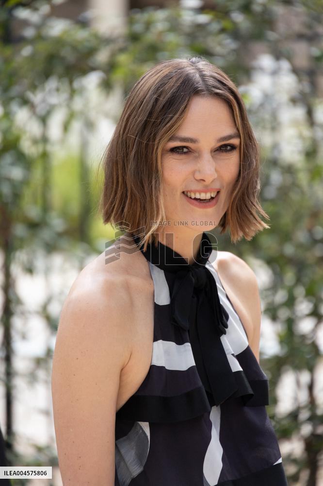 PFW Chanel Outside Arrivals NB