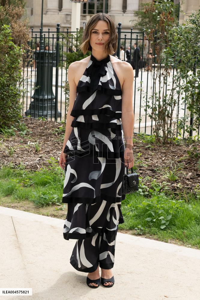 PFW - Chanel Outside Arrivals