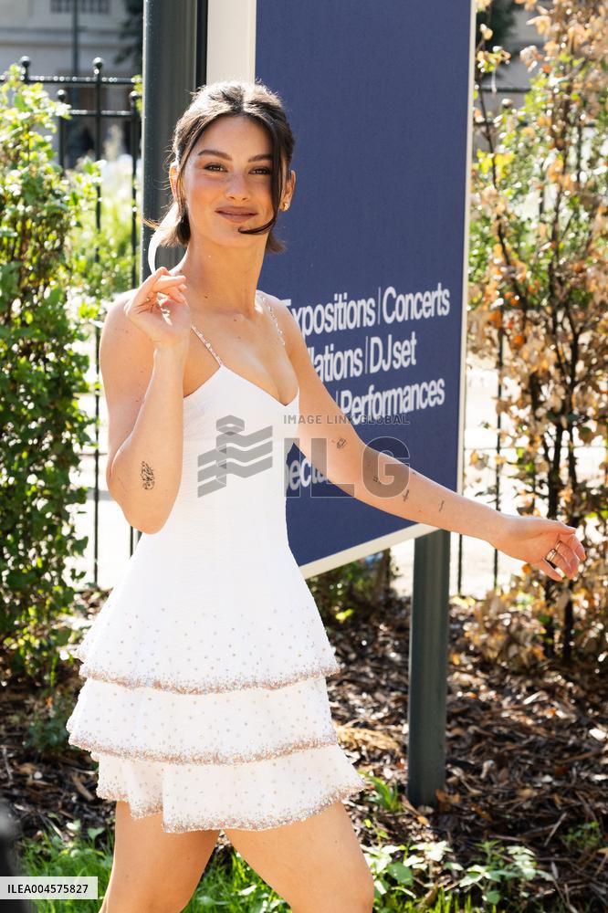 PFW - Chanel Outside Arrivals