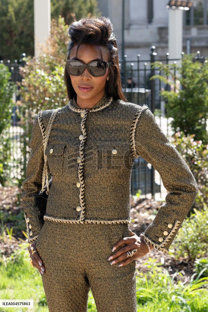 PFW - Chanel Outside Arrivals