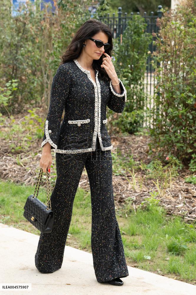 PFW - Chanel Outside Arrivals