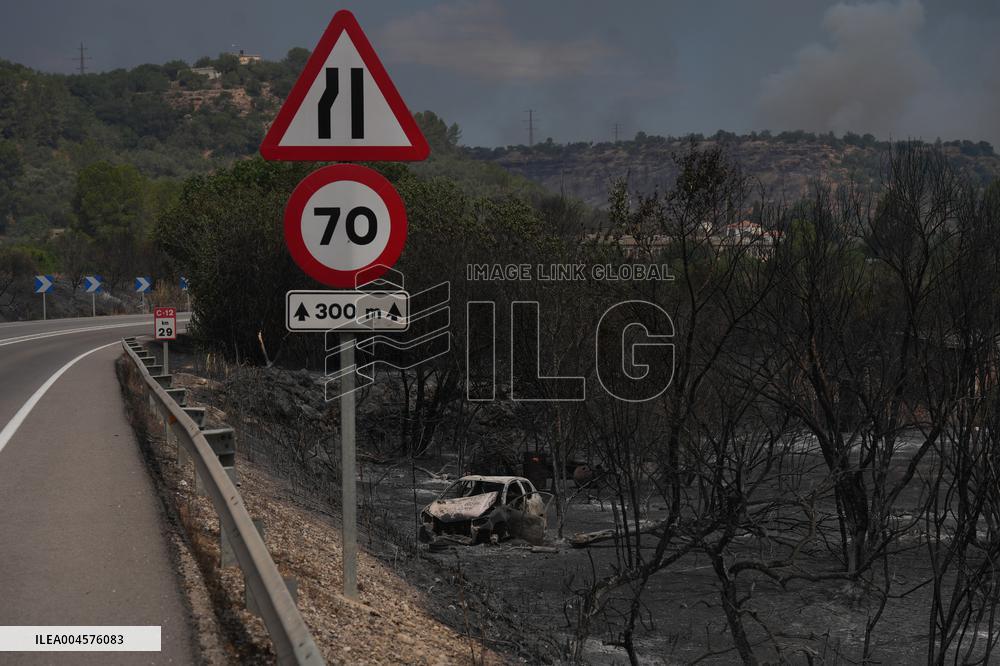 Thousands Told to Stay Home as Spain Forest Fire Rages on
