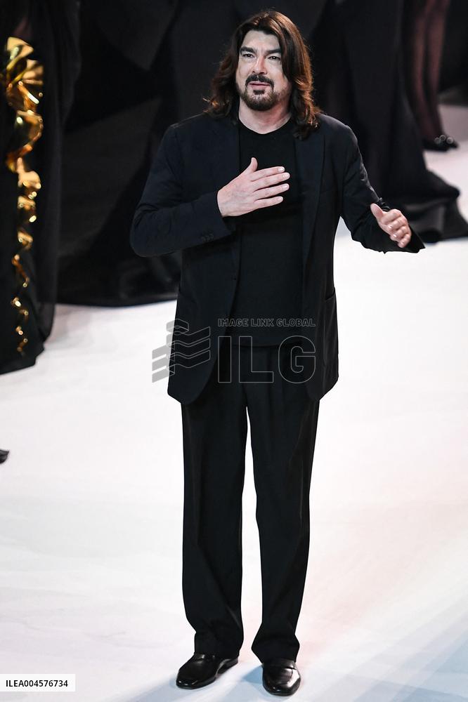 PFW - Stephane Rolland Runway in Paris FA