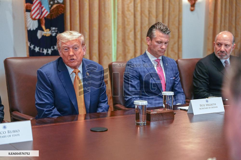 Trump Cabinet Meeting