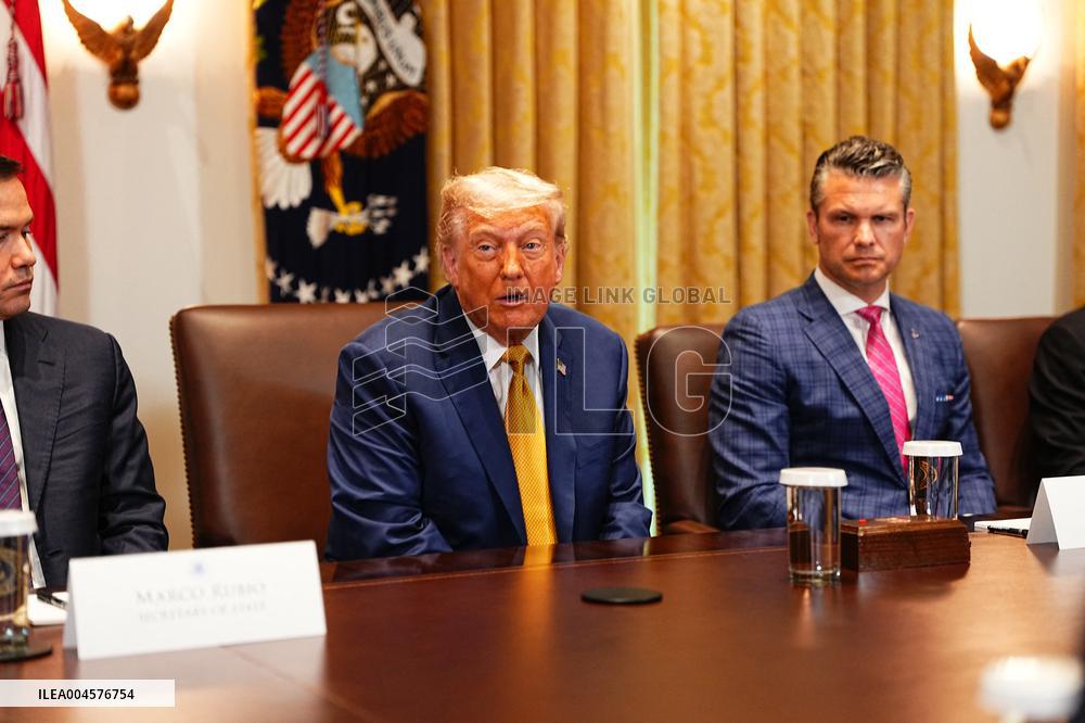 Trump Cabinet Meeting