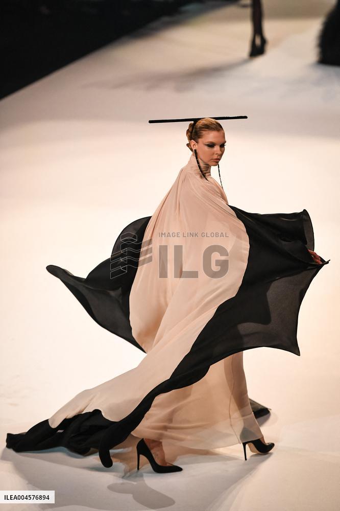 PFW - Stephane Rolland Runway in Paris FA