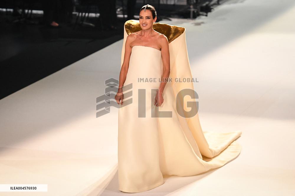 PFW - Stephane Rolland Runway in Paris FA