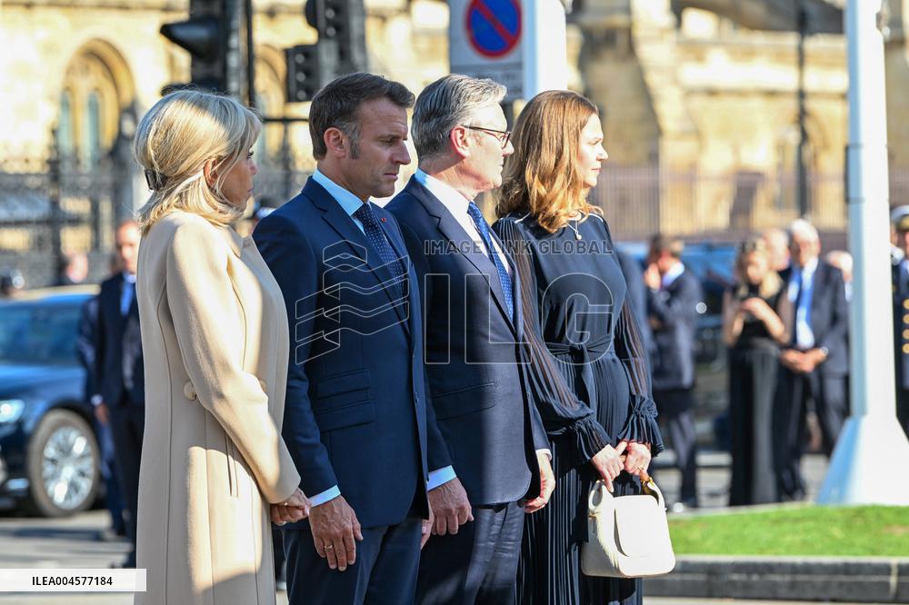 President Macron Pays Tribute to Winston Churchill - UK