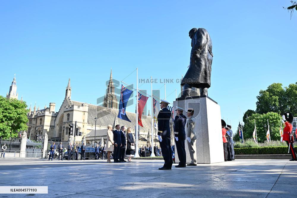 President Macron Pays Tribute to Winston Churchill - UK