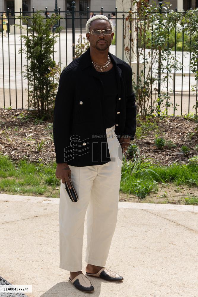 PFW Chanel Outside Arrivals NB