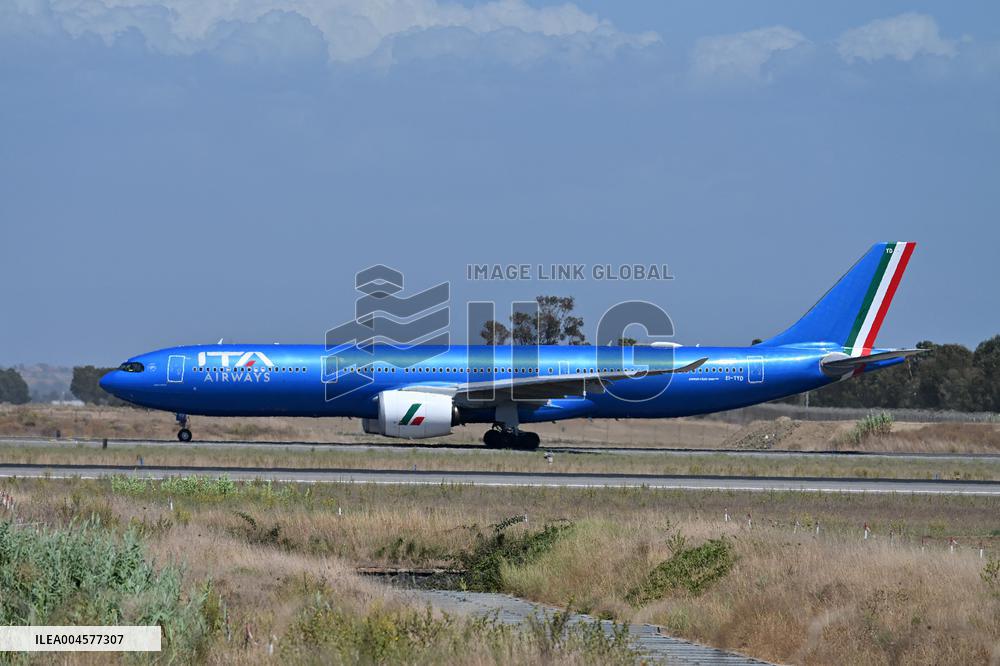 Planes to Fiumicino airport