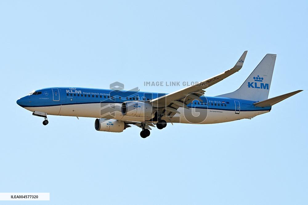 Planes to Fiumicino airport