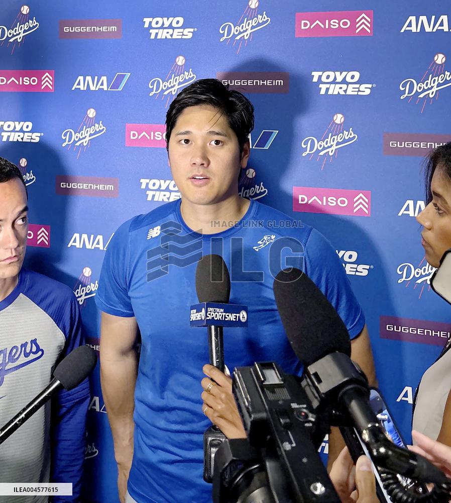 Baseball: Dodgers vs. Brewers