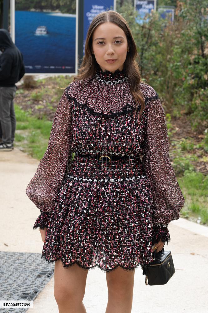 PFW - Chanel Outside Arrivals