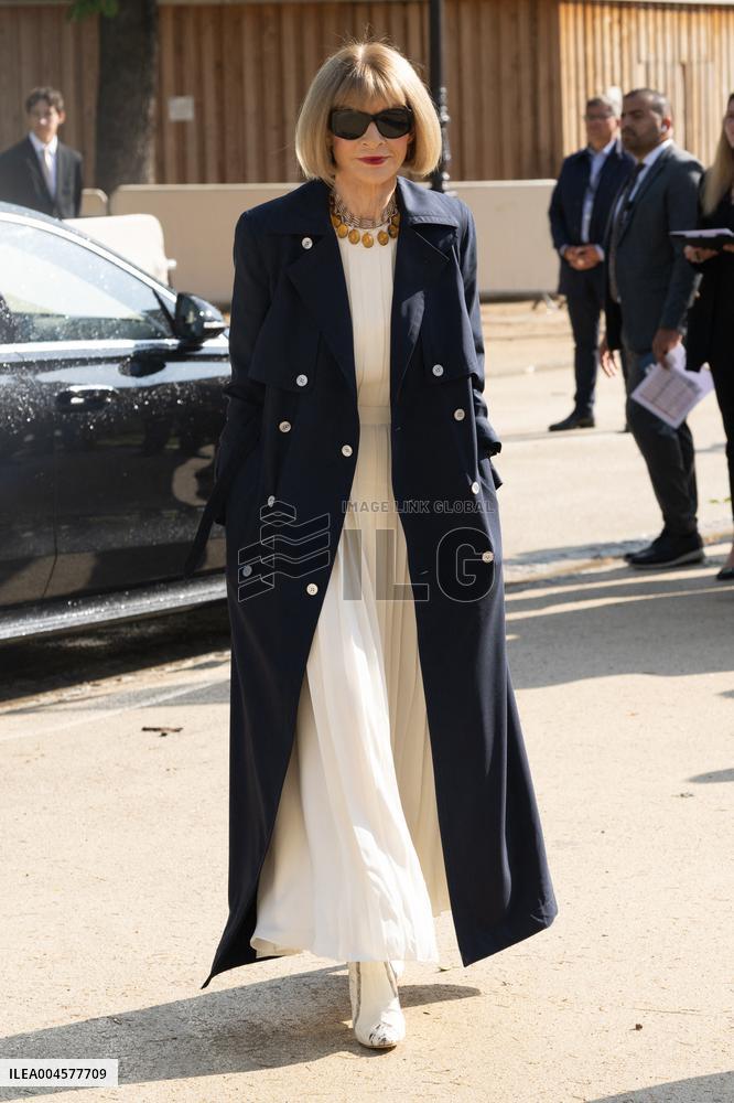 PFW - Chanel Outside Arrivals