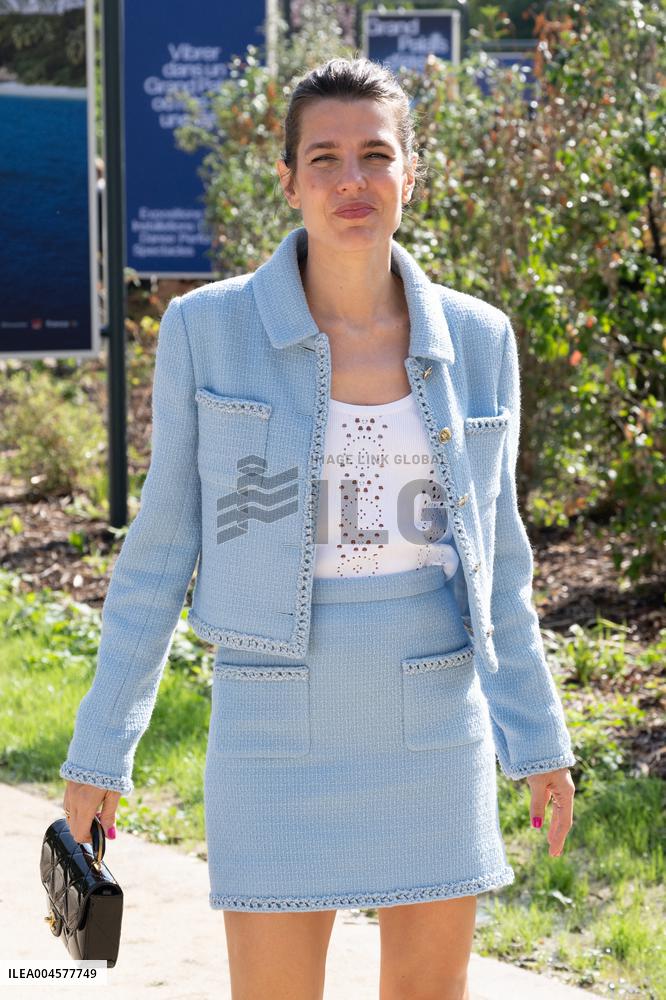 PFW - Chanel Outside Arrivals