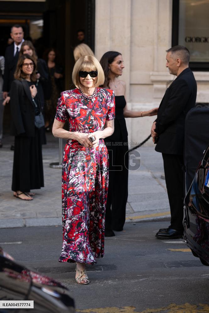 PFW - Georgio Armani Outside Arrivals