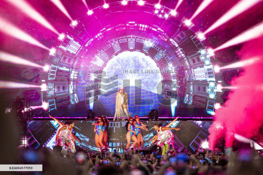 Jennifer Lopez In Concert - Pontevedra