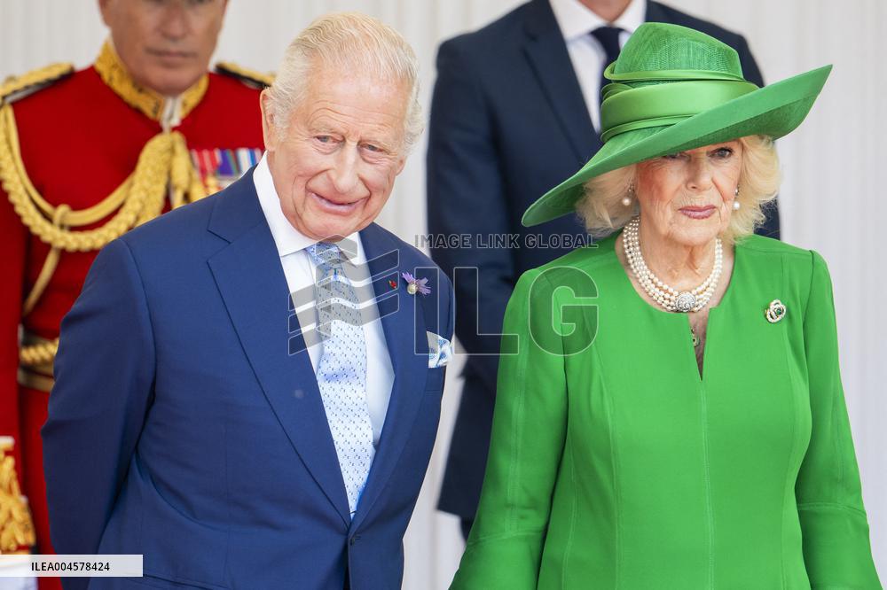 Emmanuel And Brigitte Macron Attend Welcoming Ceremony in Windsor