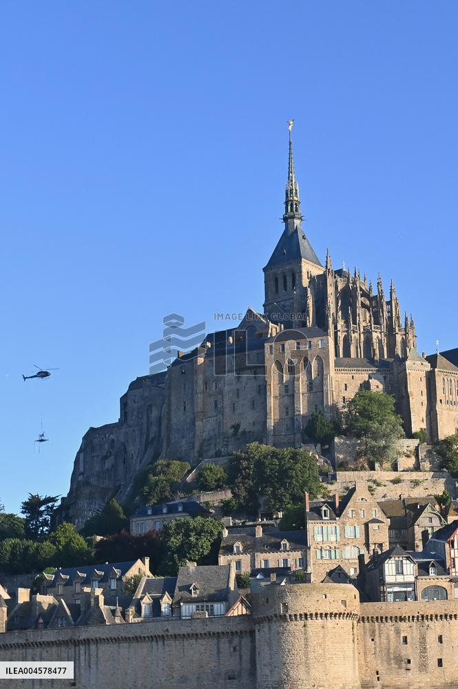 Zeus The Olympic Horse Arrives At Mont Saint-Michel