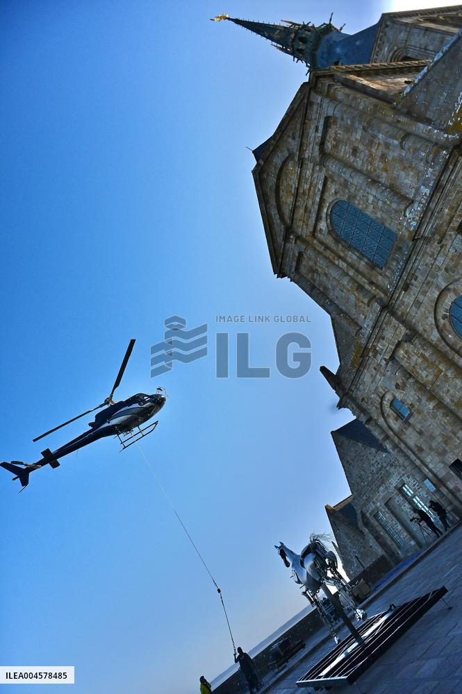 Zeus The Olympic Horse Arrives At Mont Saint-Michel