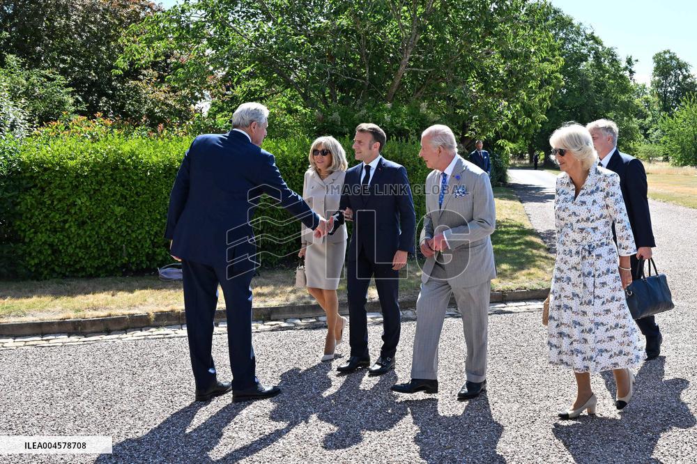 Macron Visits The Windsor Castle Gardens - Berkshire
