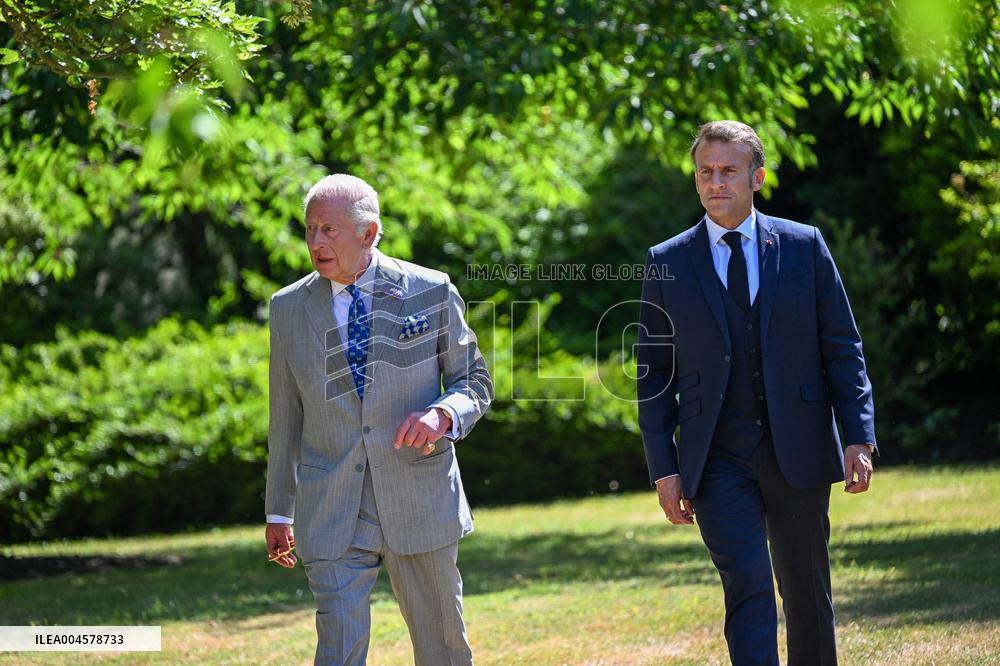 Macron Visits The Windsor Castle Gardens - Berkshire