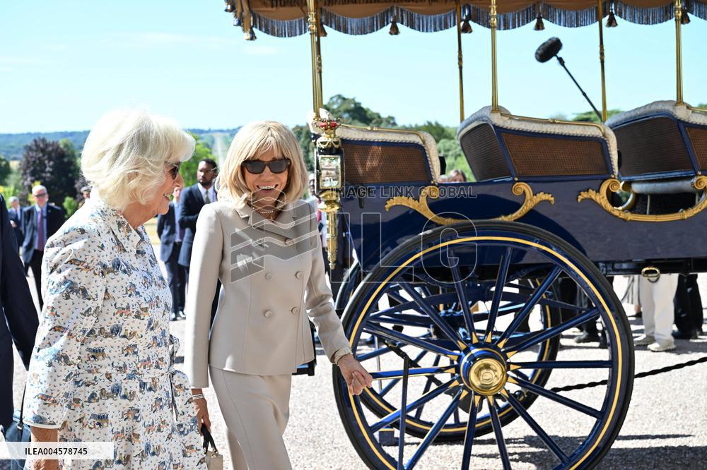 Macron Visits The Windsor Castle Gardens - Berkshire
